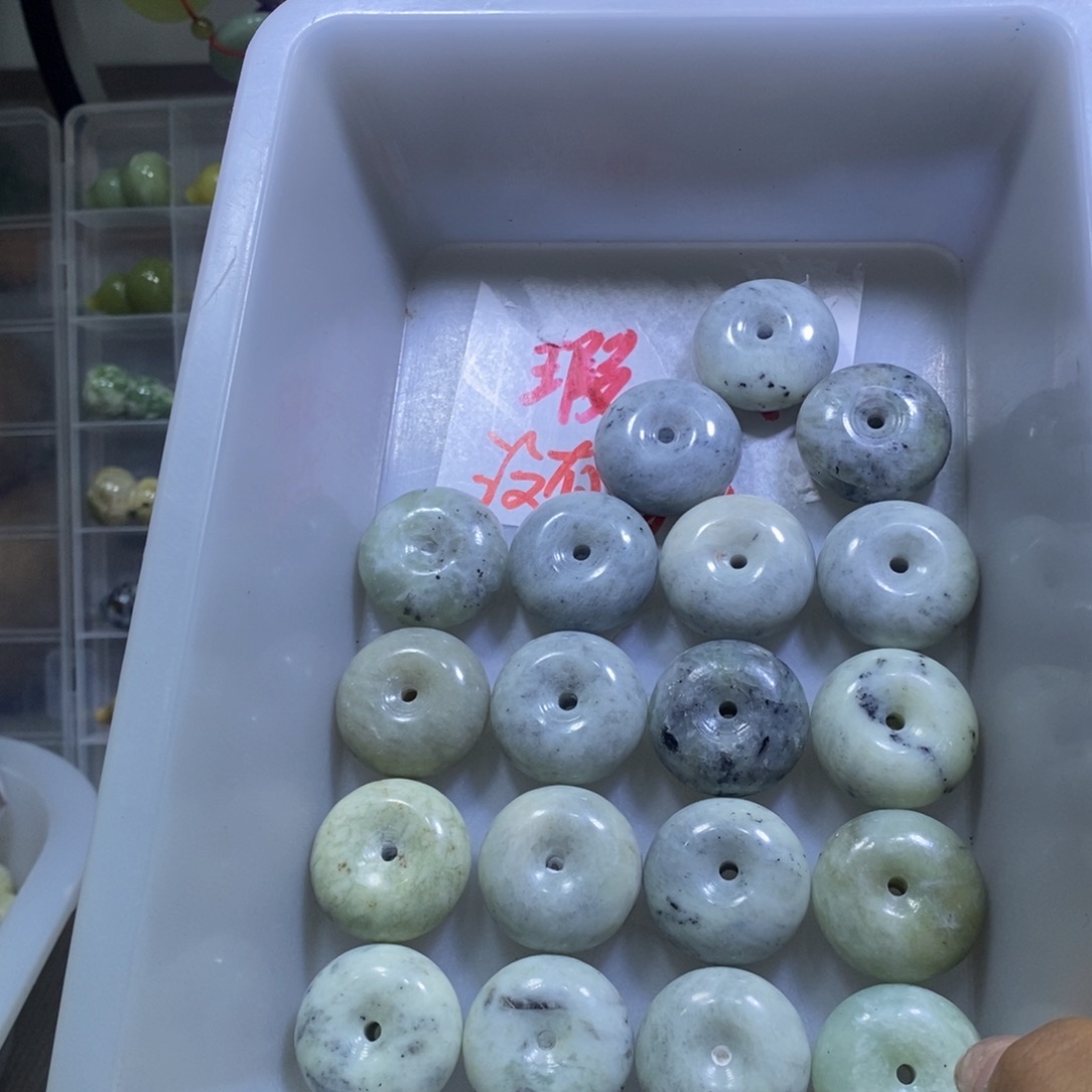合金蛇纹石玉颈饰160
