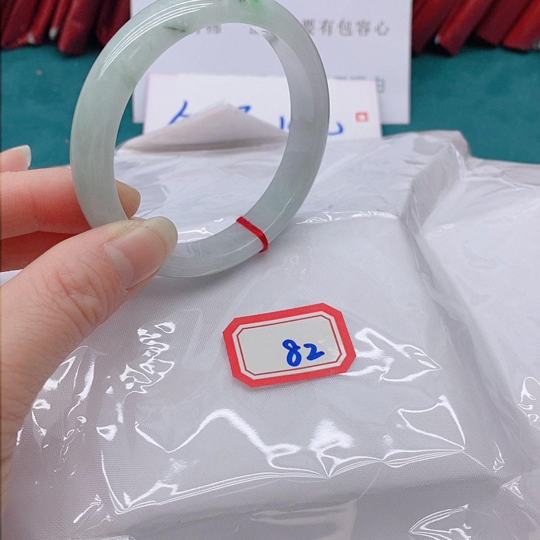 翡翠手镯未镶嵌若*8222222222