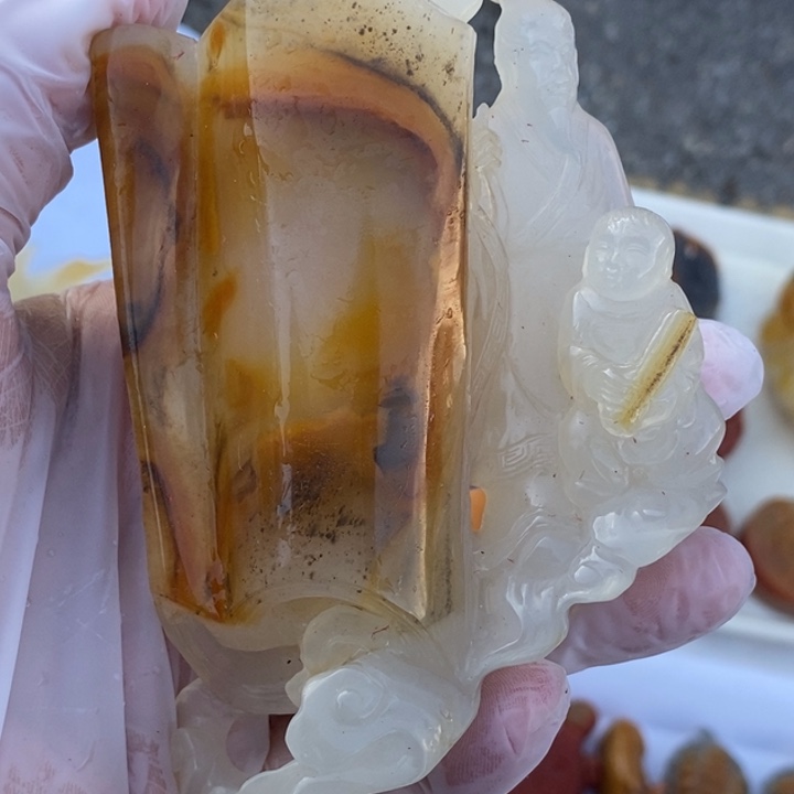 石英质玉（黄龙玉）未镶嵌挂件