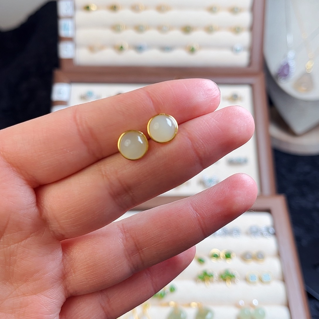 和田玉耳饰银S925镶嵌好***?