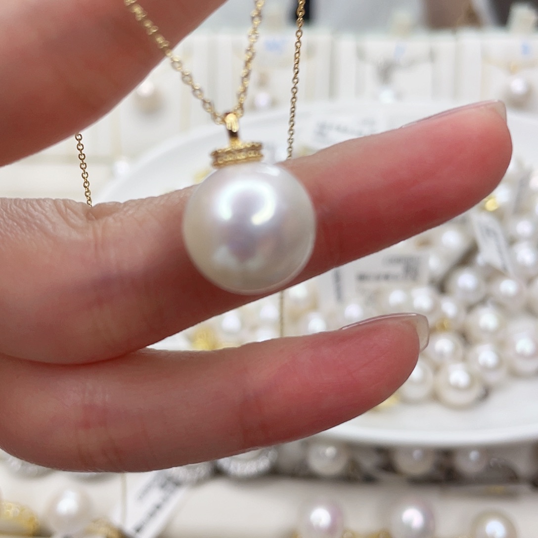 淡水珍珠吊坠(赠链)未镶嵌
