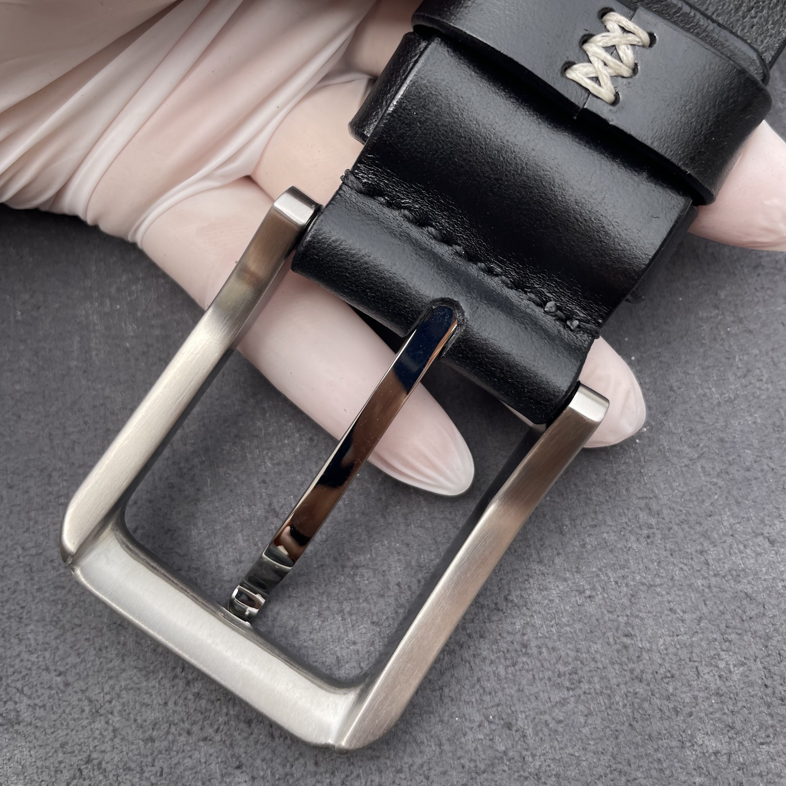 老花扣搭配意大利植鞣头层牛皮男士腰带休闲时尚潮流腰带