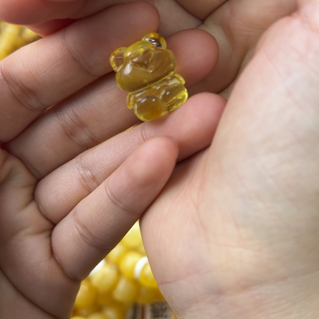 琥珀珠宝奇石未镶嵌