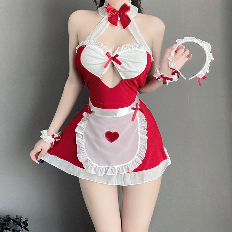 俏皮性感爱心肚兜式角色扮演制服连裤裙套装