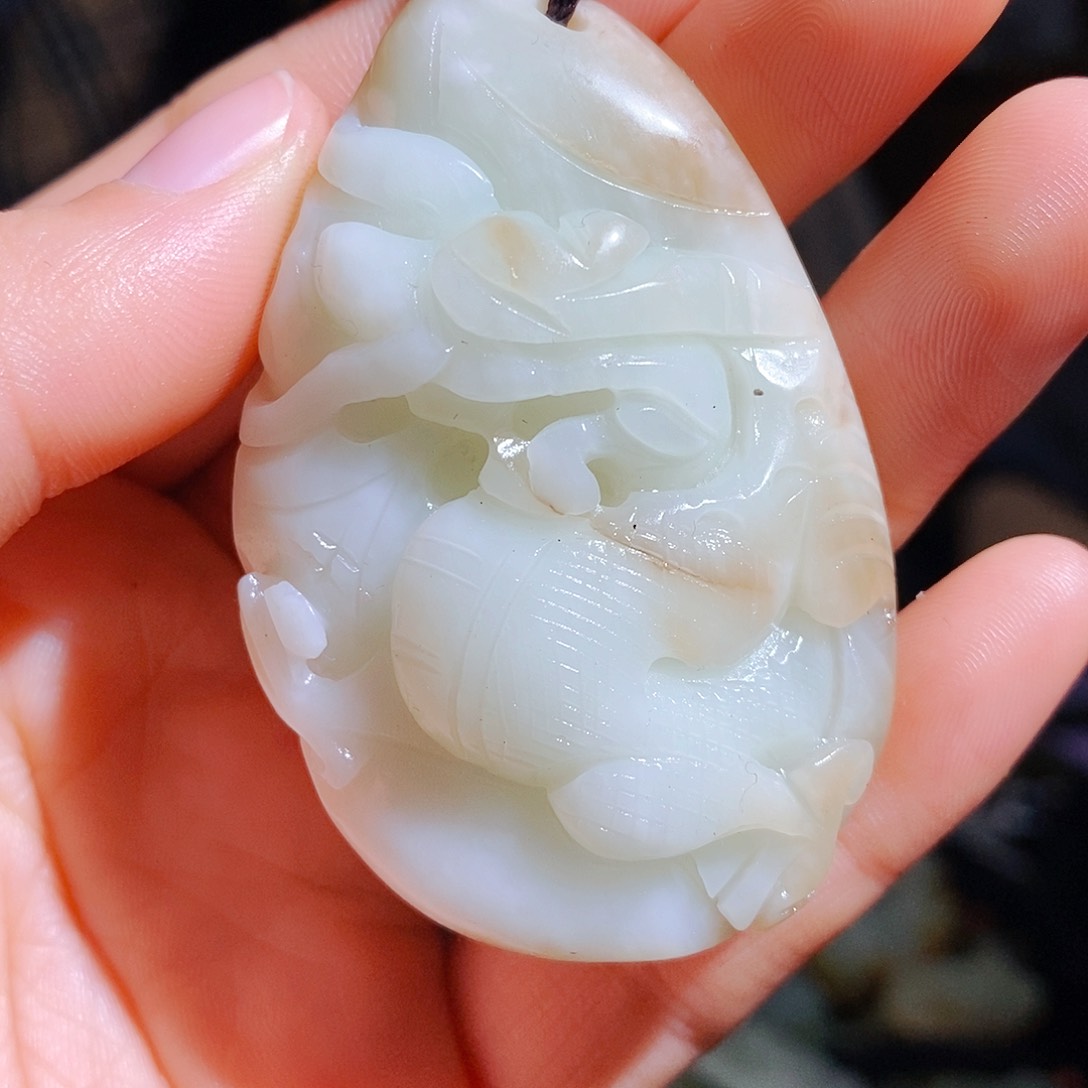 和田玉颈饰未镶嵌