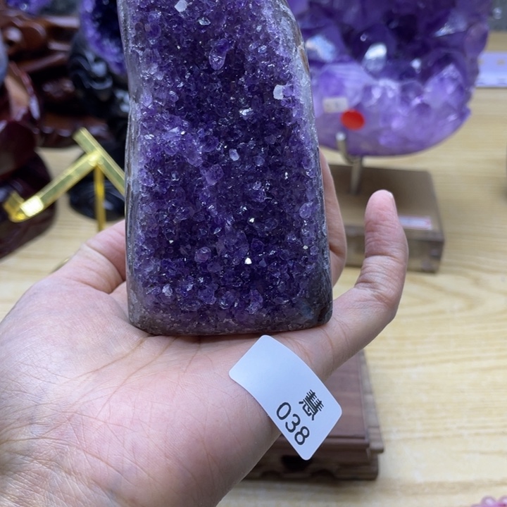 未镶嵌水晶大型摆件（非配饰）x**薇