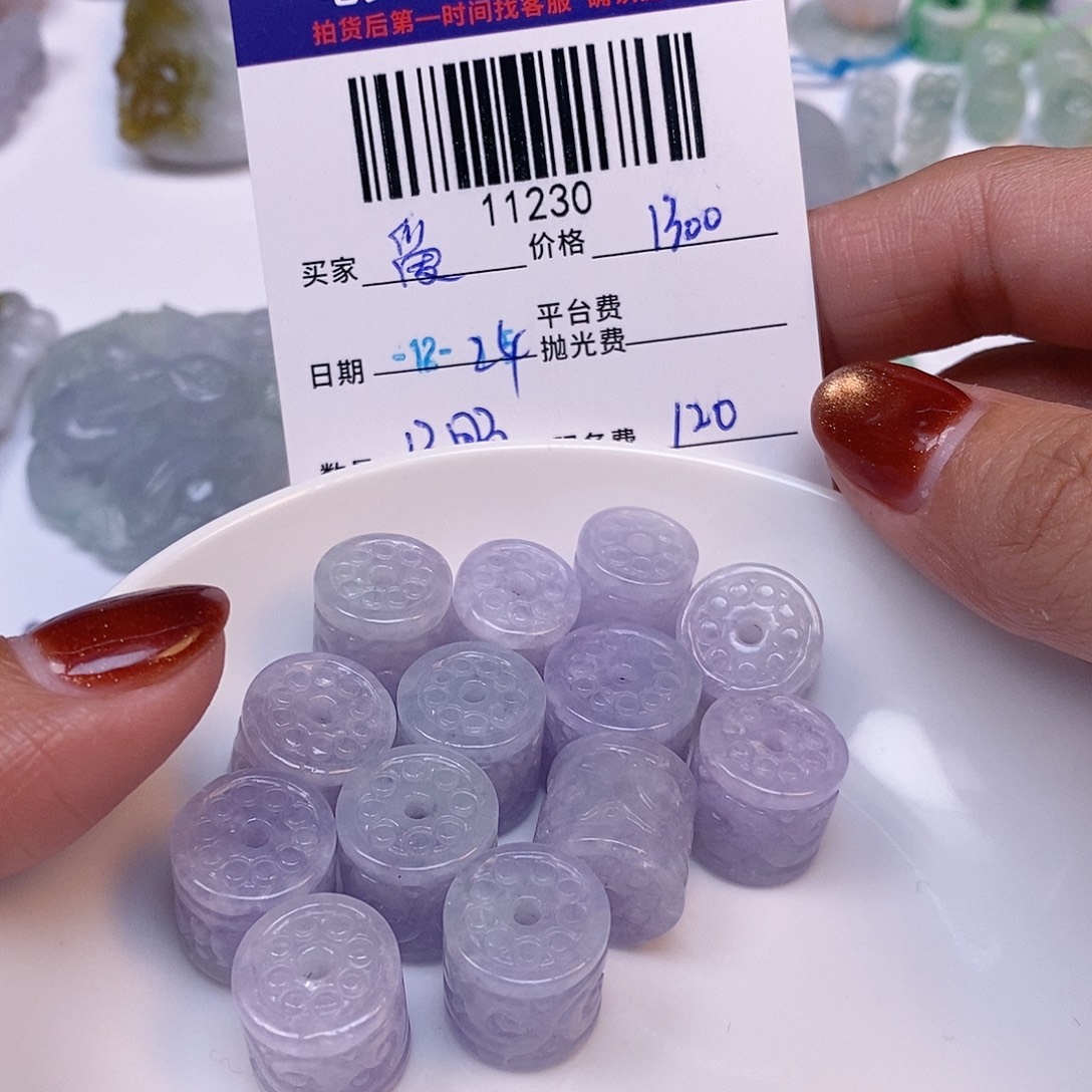 爱***子定制翡翠未镶嵌翡翠