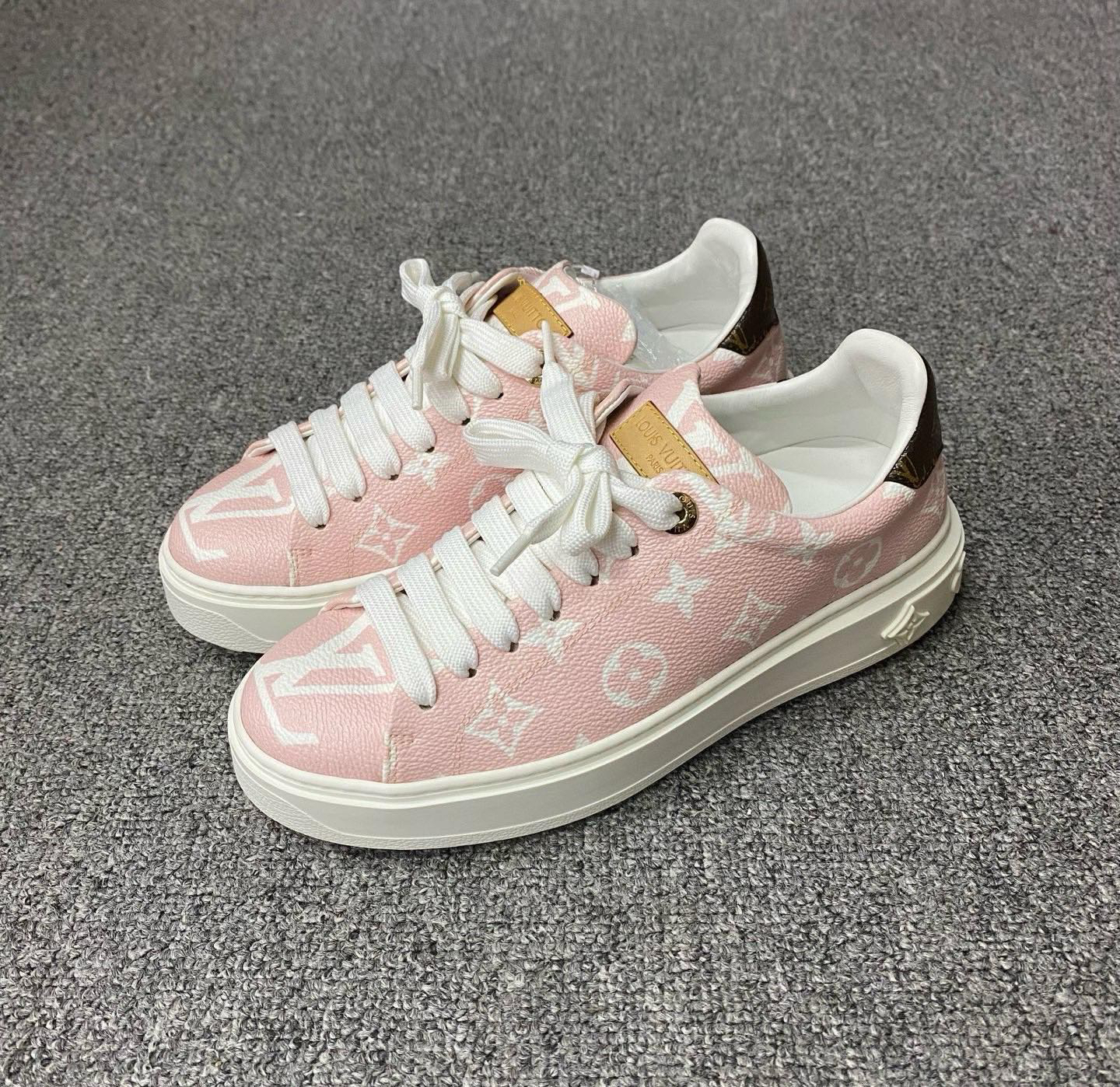 99新 LouisVuitton/路易威登 99新/lv/36码/满印松糕鞋/BF01315