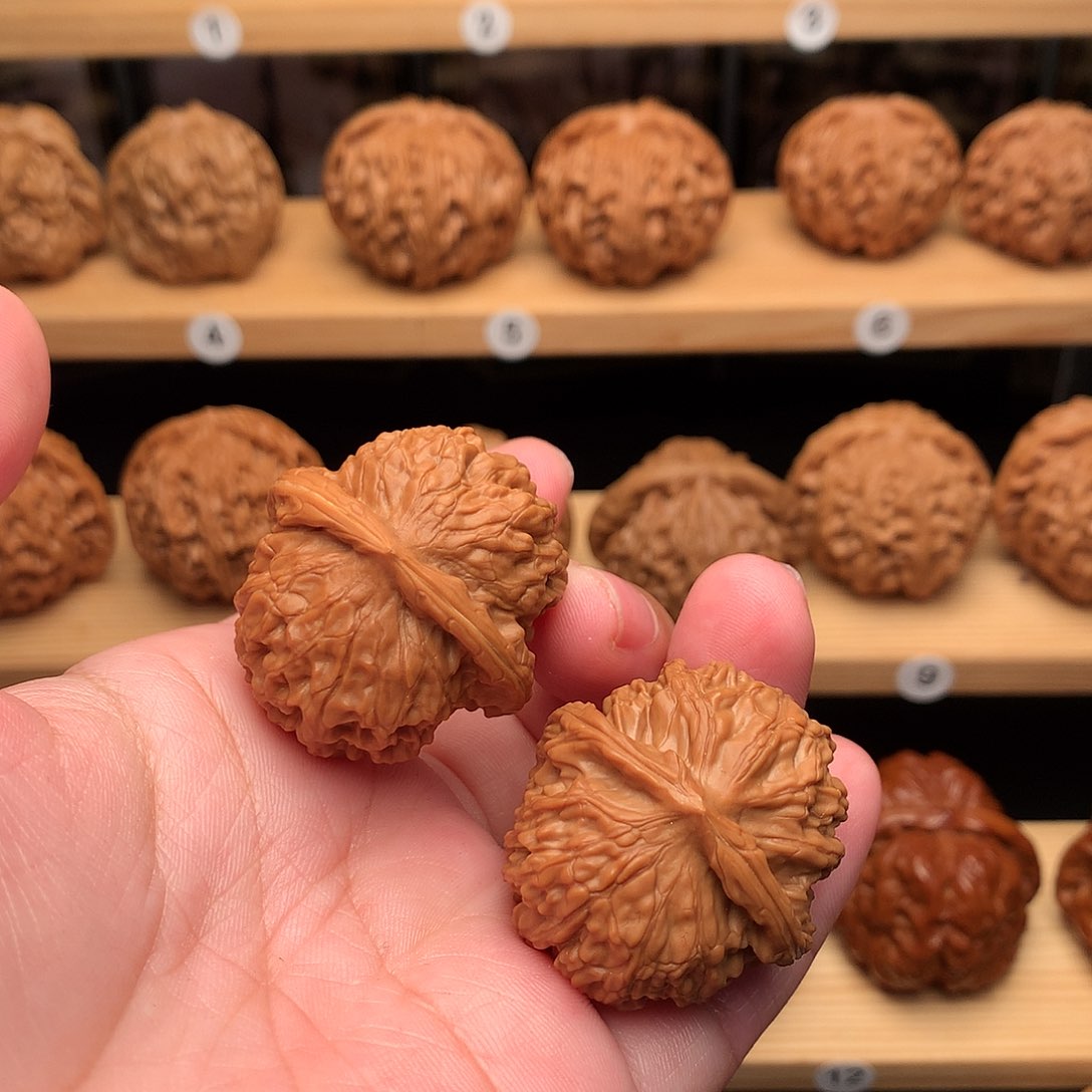 文玩核桃吊坠302号金锭35