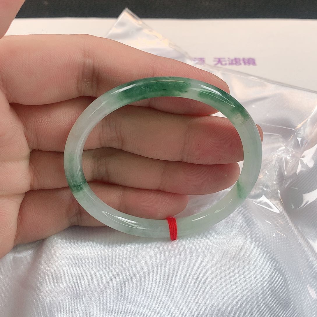 翡翠未镶嵌手镯（贵妃镯）301号