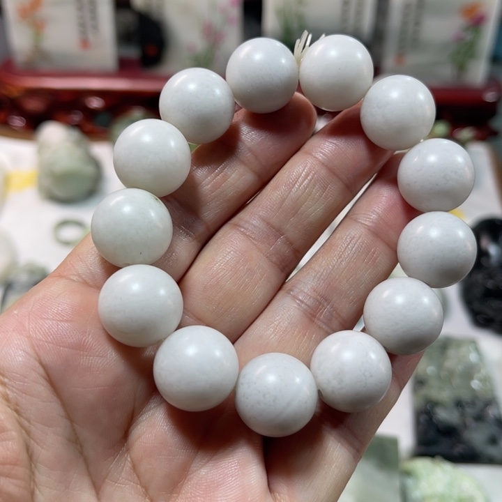 独山玉未镶嵌颈饰卡16