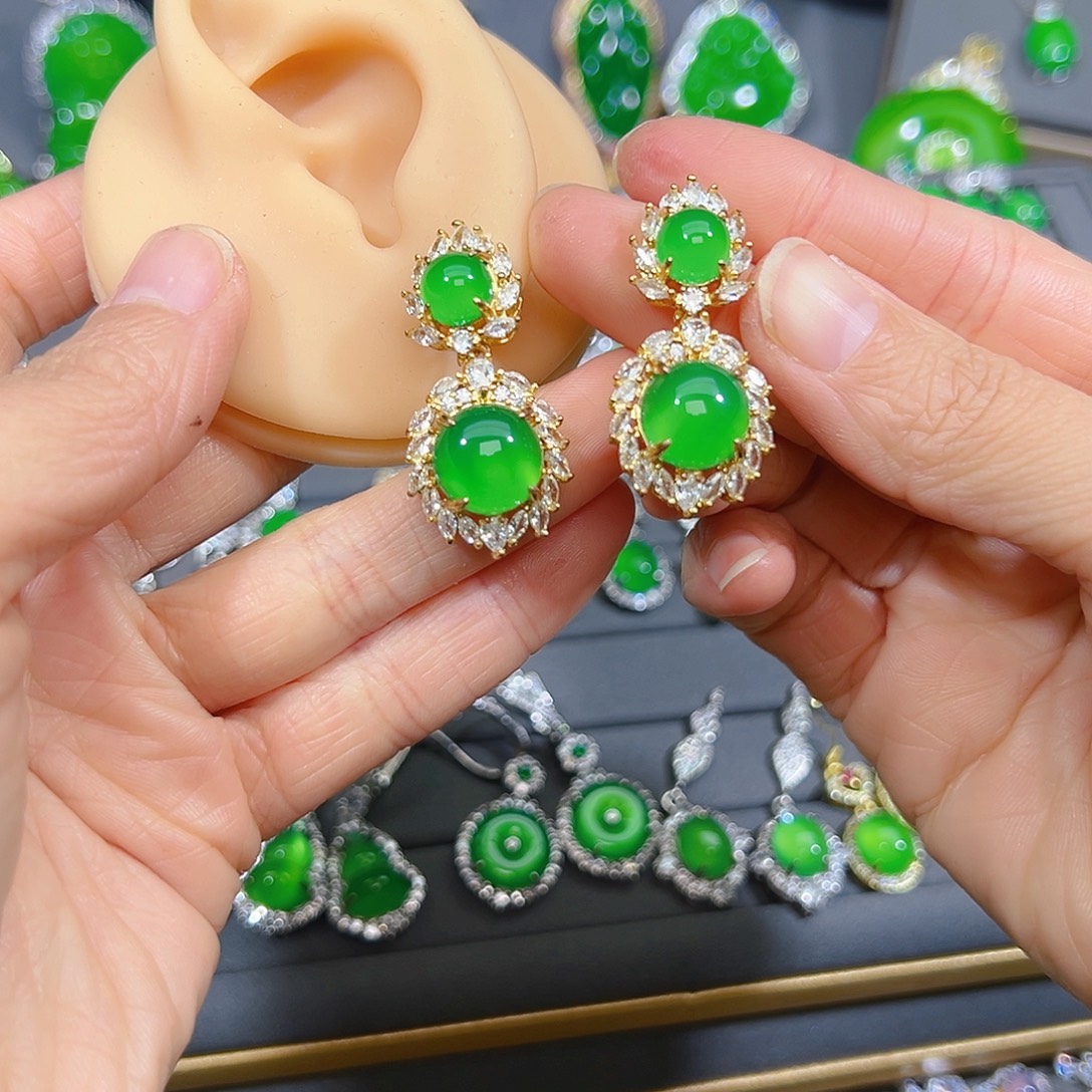 玛瑙/玉髓合金颈饰