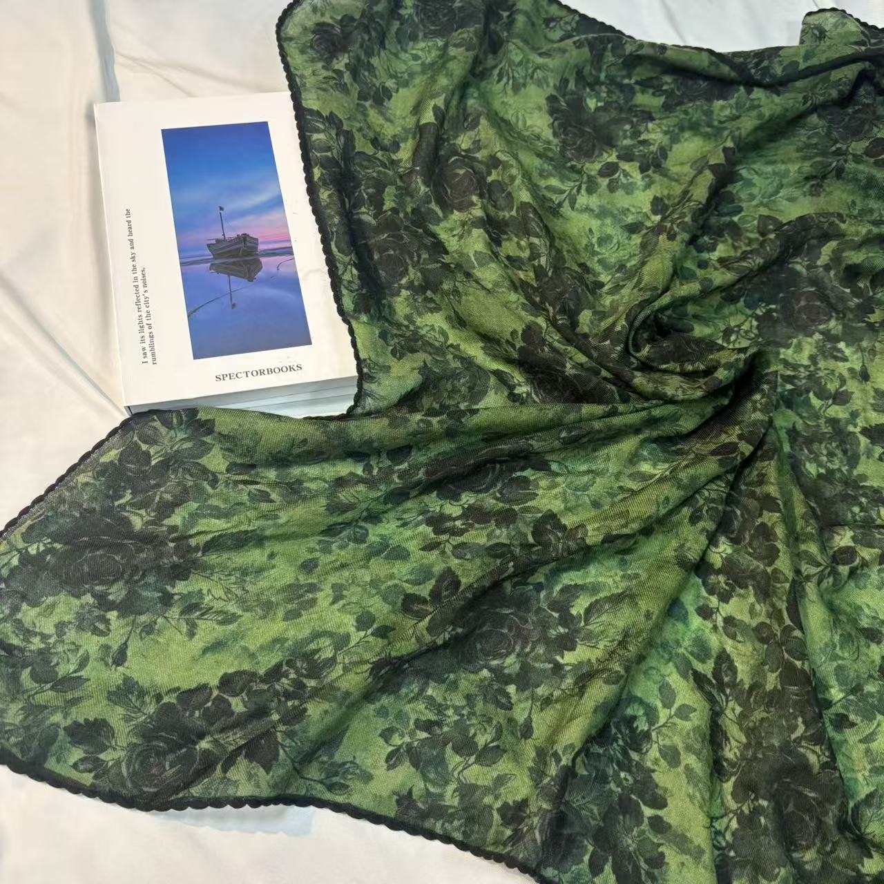 1米羊绒蕾丝边方巾-邂逅芳华 95cm丝巾