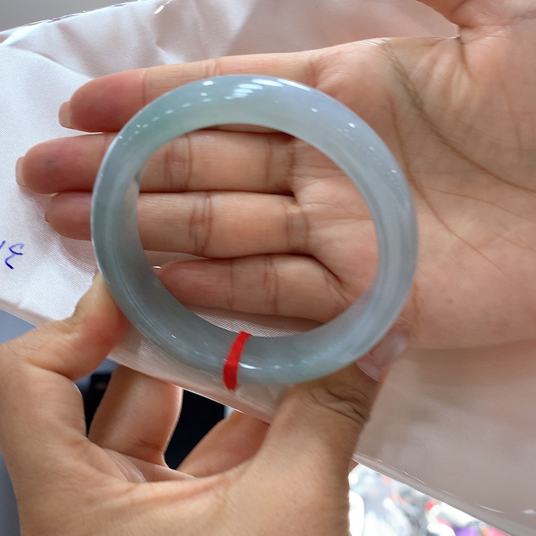 翡翠未镶嵌手镯买断