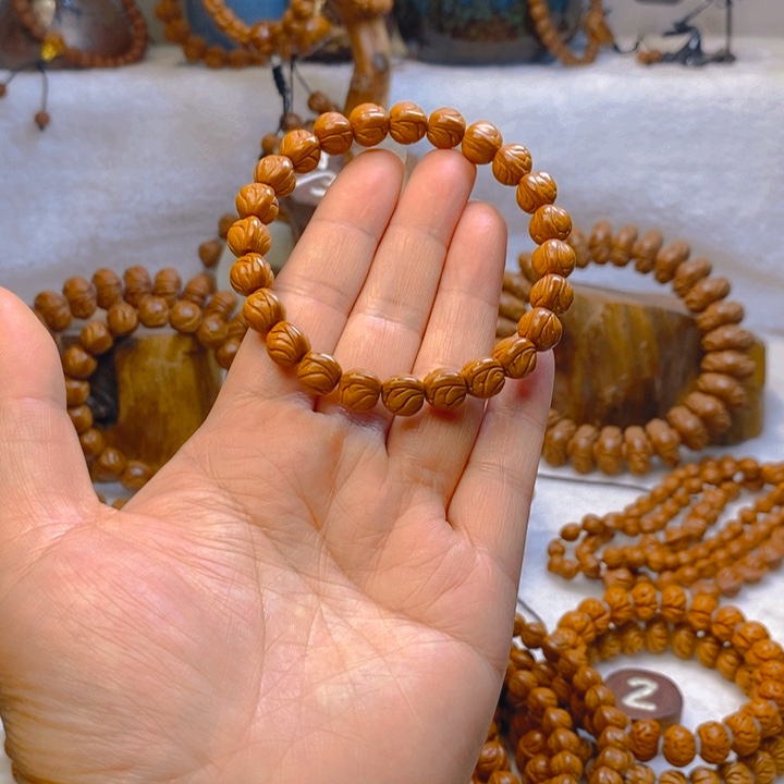 吊坠桃核卑**牧精品玉龙脊单圈