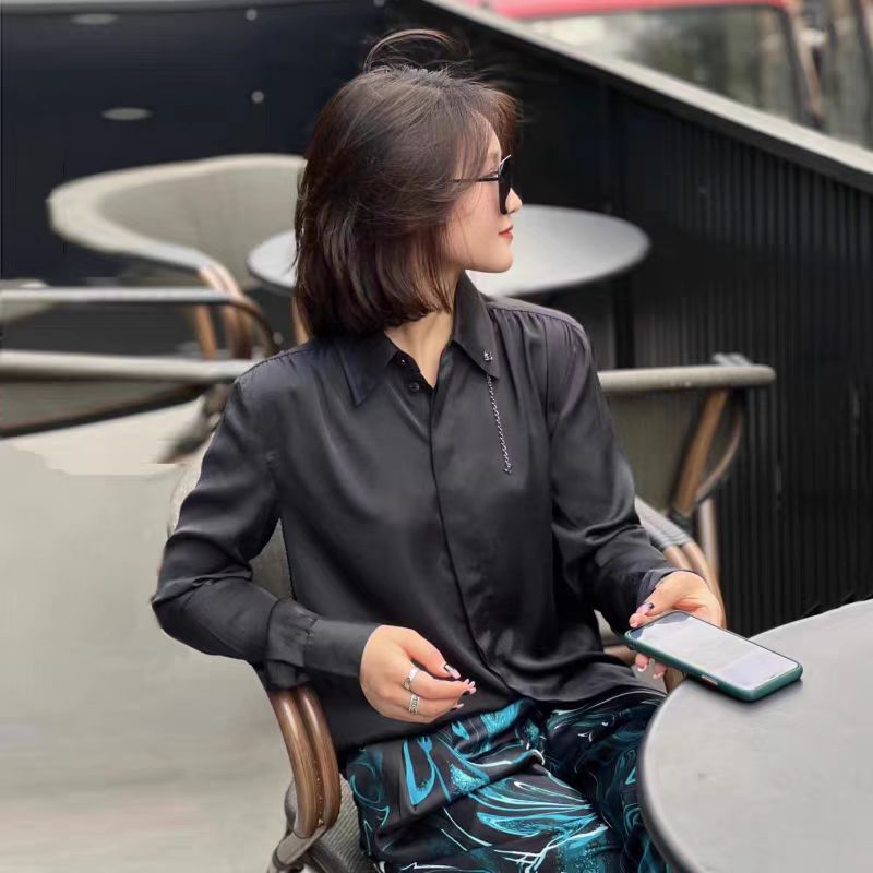 AMASS/阿玛施高光时刻简约质感色丁衬衫附金属链扣5300988