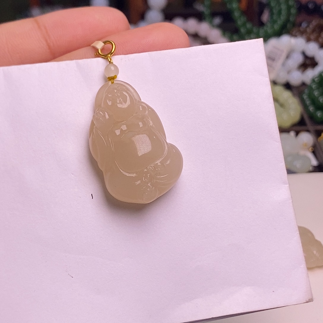 I***U和田玉未镶嵌颈饰藕粉老矿料红粉收藏金镶逍遥佛