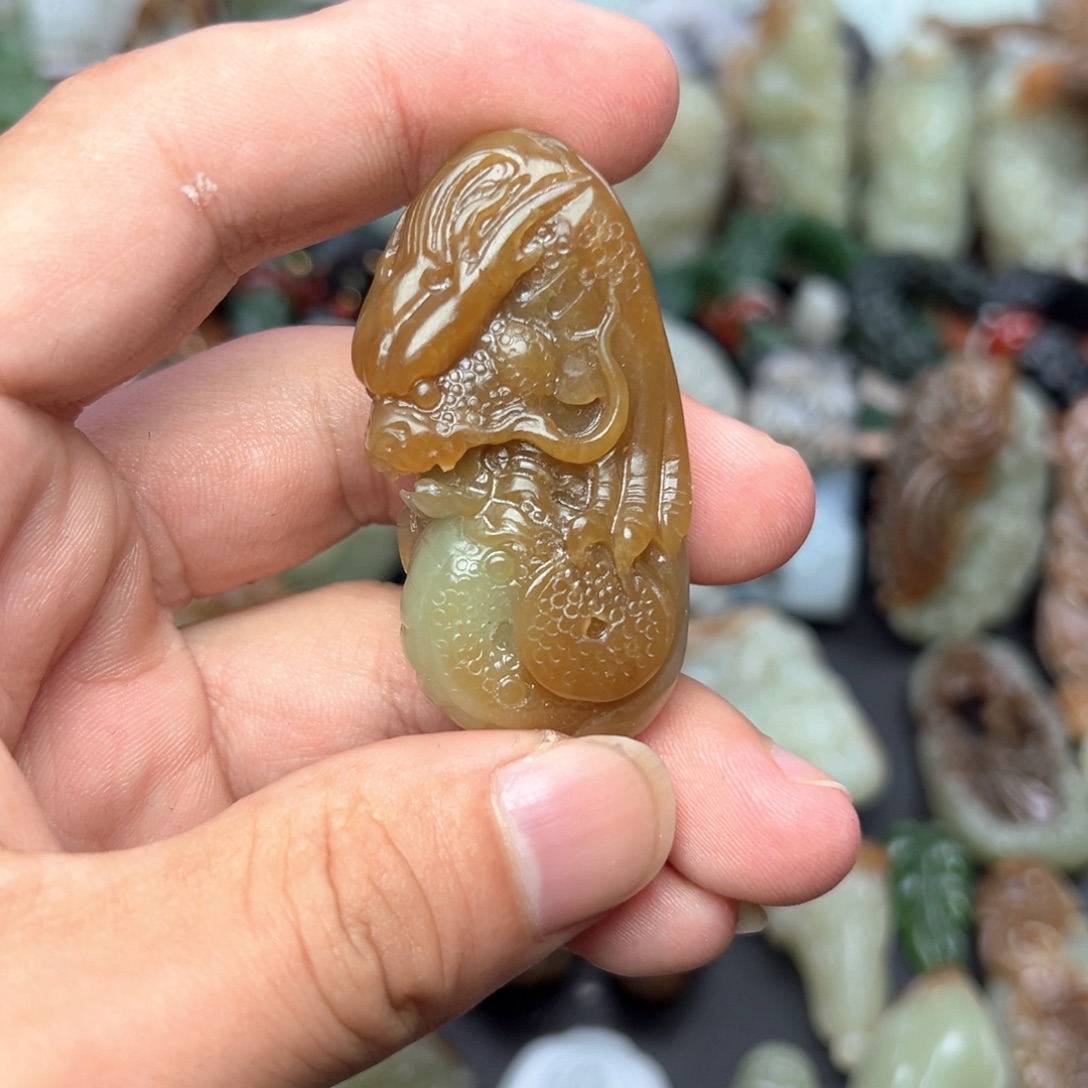 和田玉未镶嵌挂件