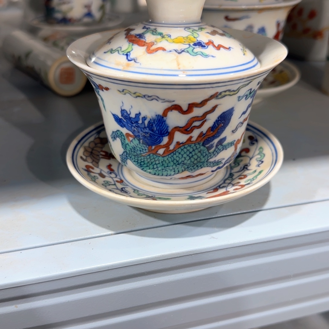 瓷片瓷器的造型艺术是现代生活