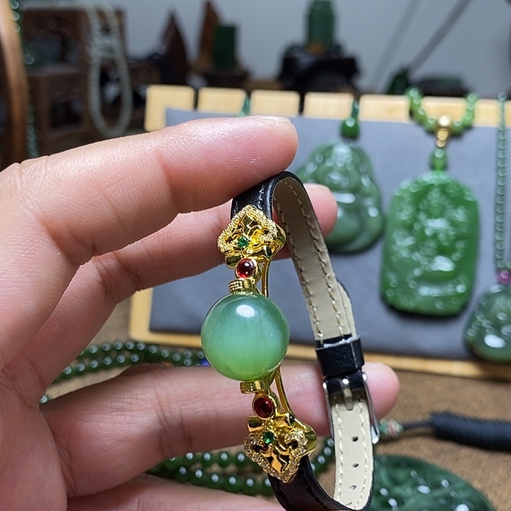 和田玉（碧玉）未镶嵌颈饰