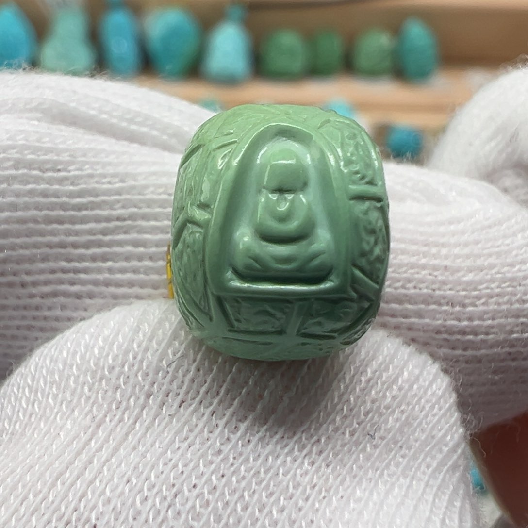 绿松石配饰未镶嵌