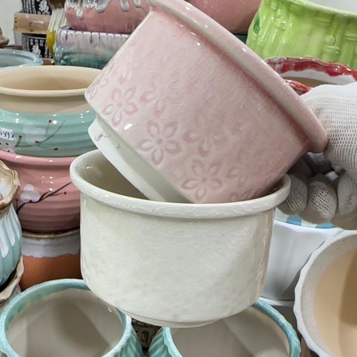 凑9块包邮，有孔，陶瓷花盆