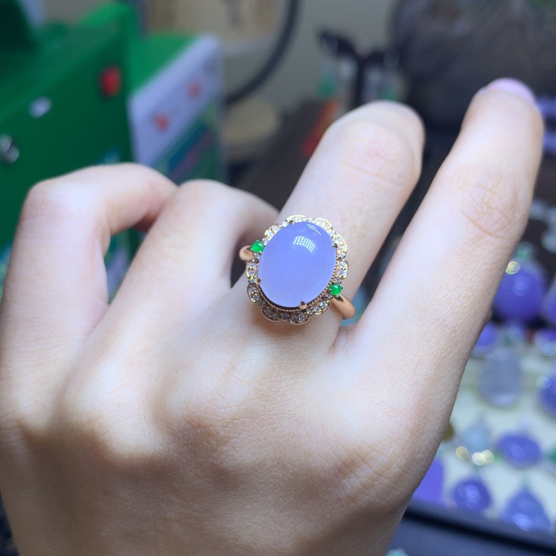 翡翠颈饰18K金镶嵌翡翠