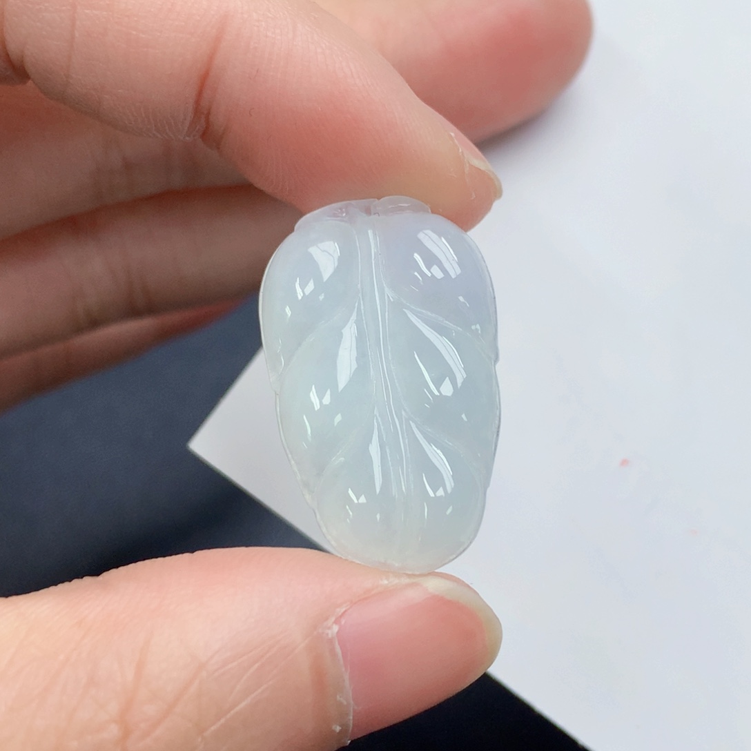 颈饰未镶嵌翡翠叶子