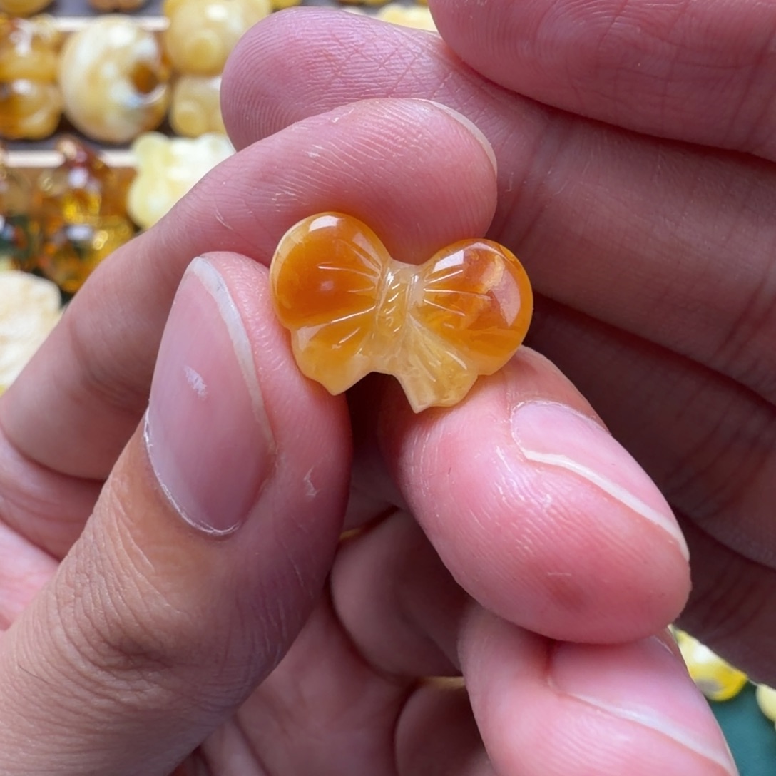 琥珀未镶嵌裸石蜜蜡