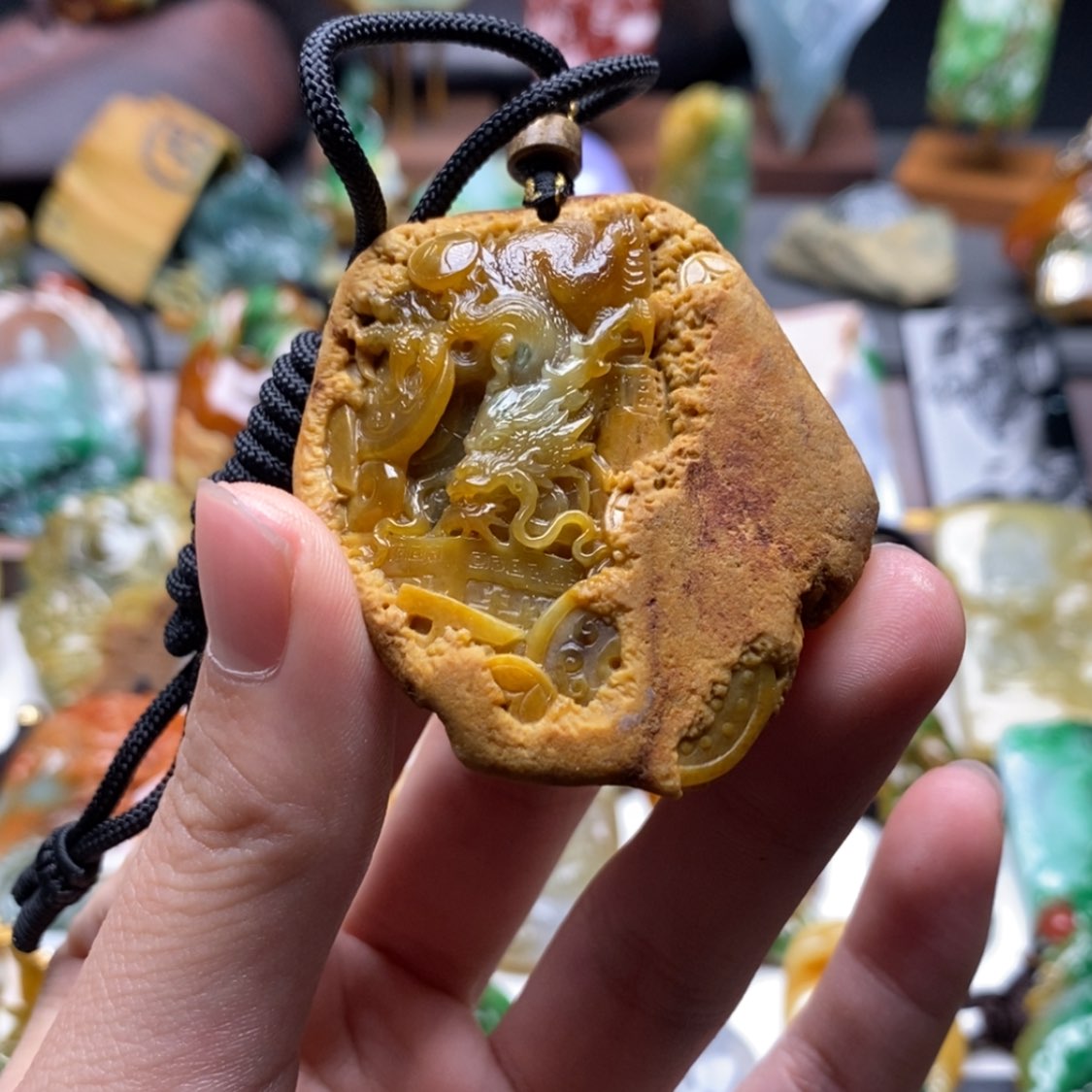 【闪购商品】翡翠颈饰未镶嵌一