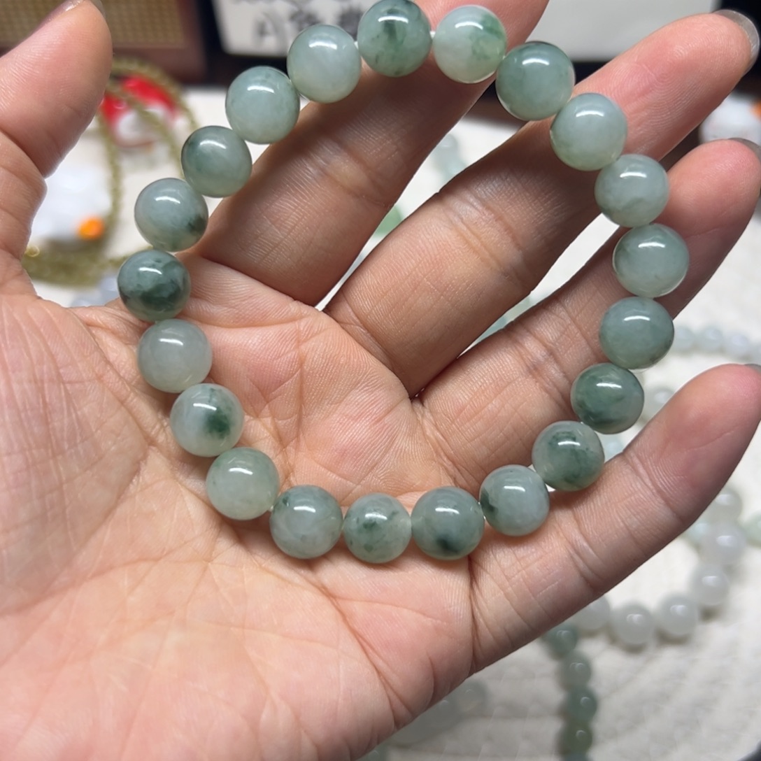 定制翡翠未镶嵌卡9.5飘花手串