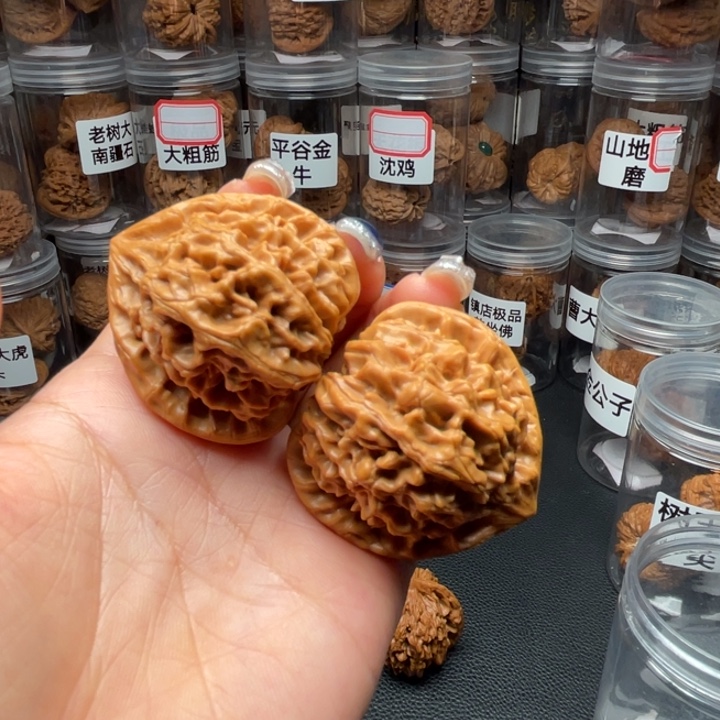 文玩核桃吊坠龙门涧40