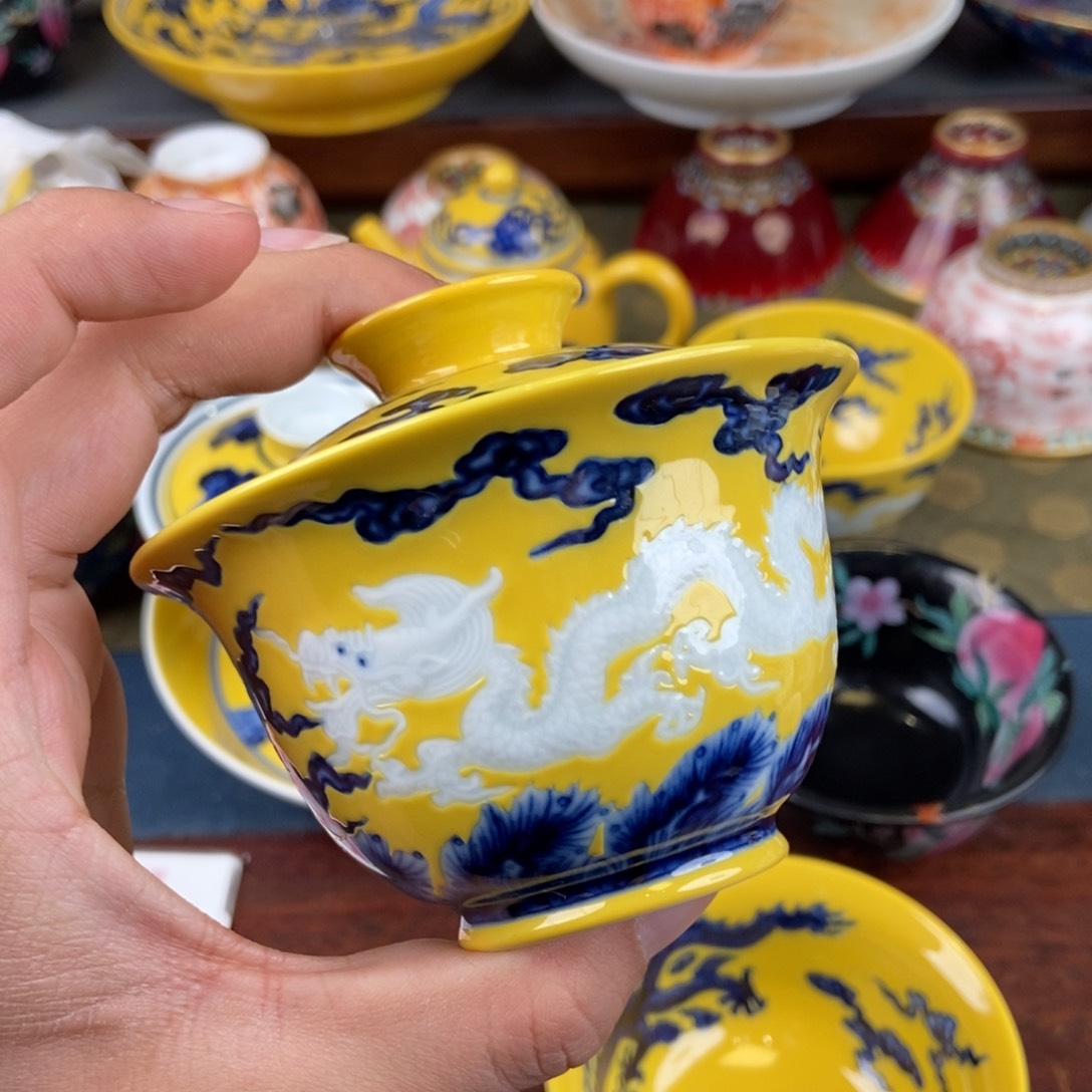 陶瓷艺术家的作品是一种