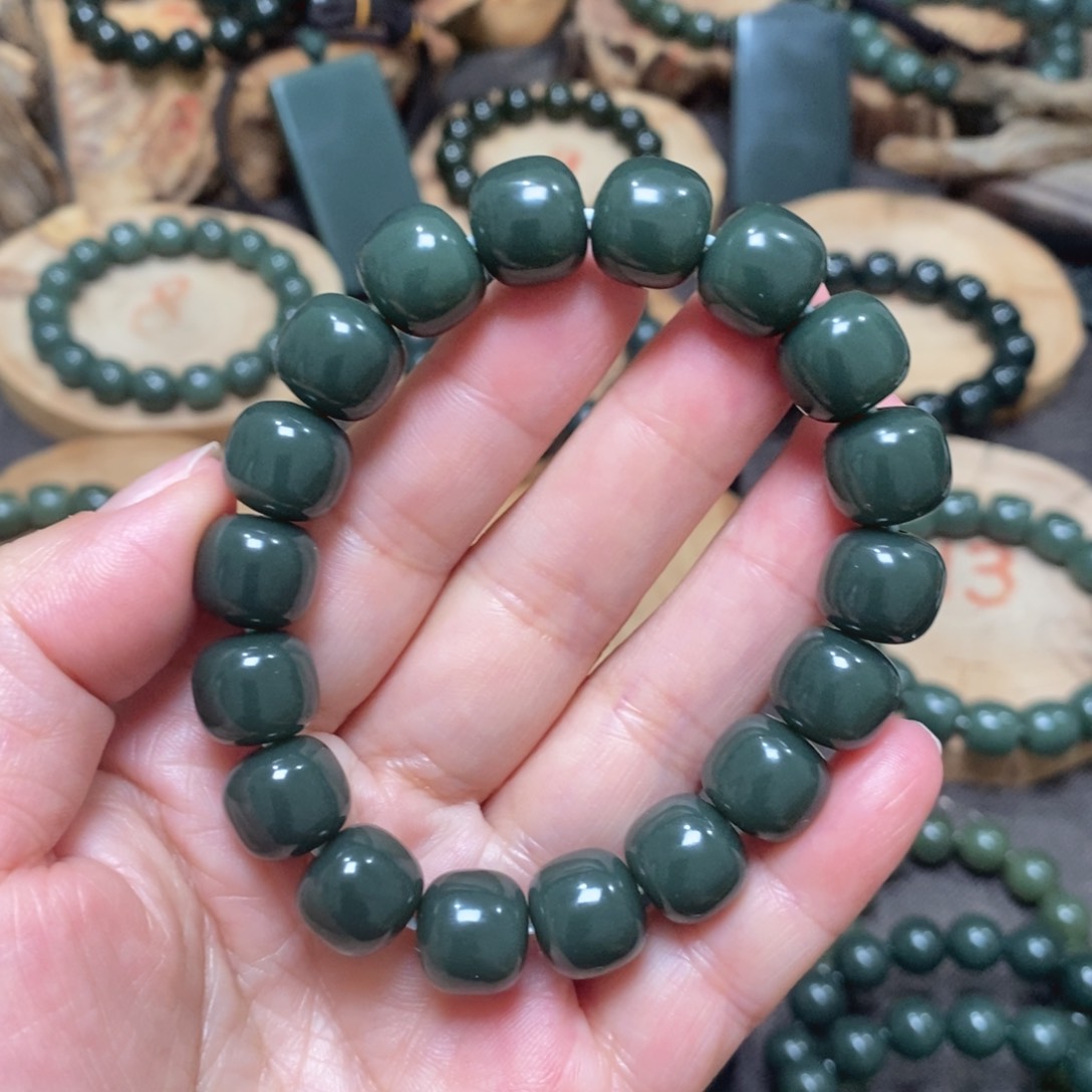 未镶嵌和田玉（青玉）手链