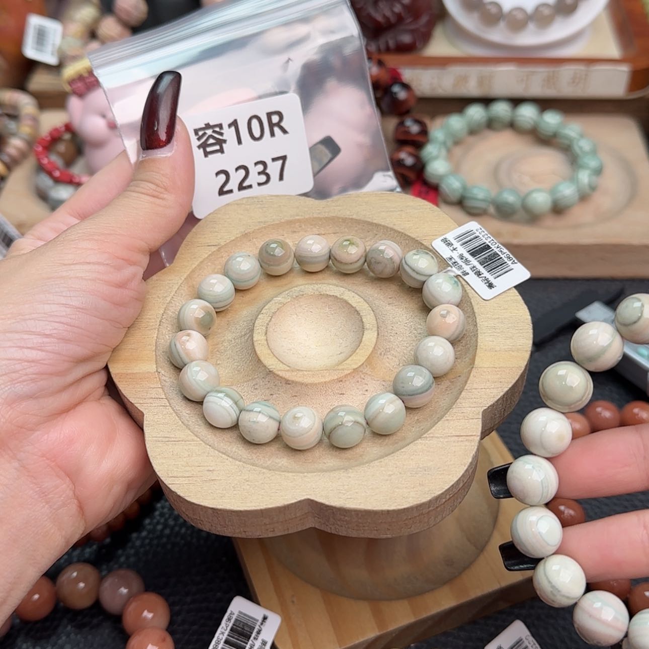 【闪购商品】石英质玉手链未镶嵌?*?R2237