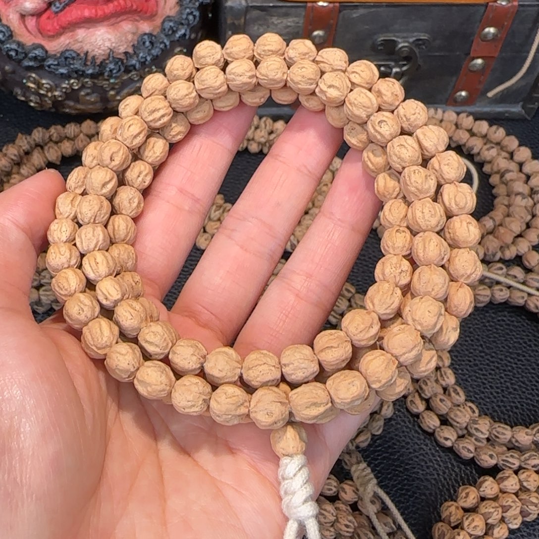 维***娜柏香籽/百香籽吊坠