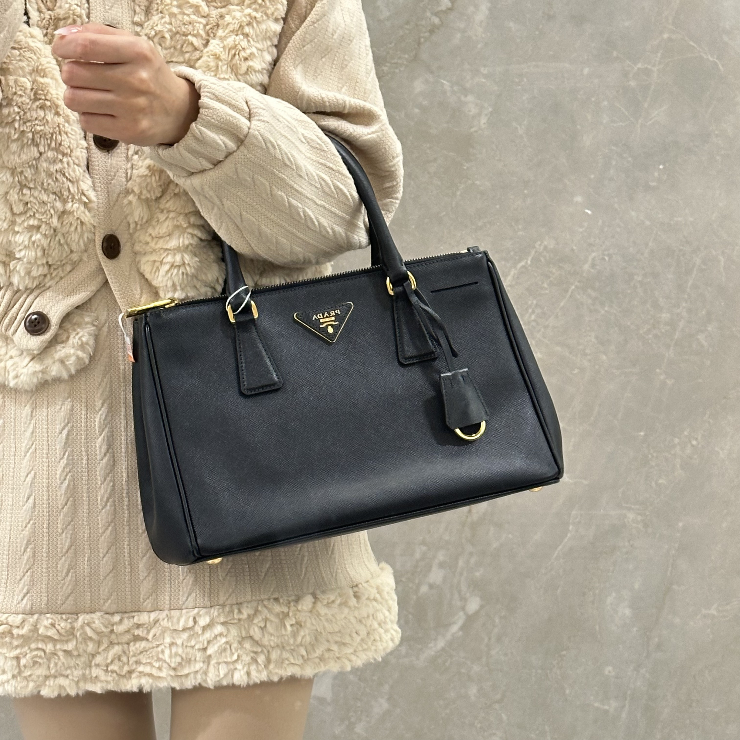 95新 Prada/普拉达 黑金杀手包小号 新款 二手全原/香香