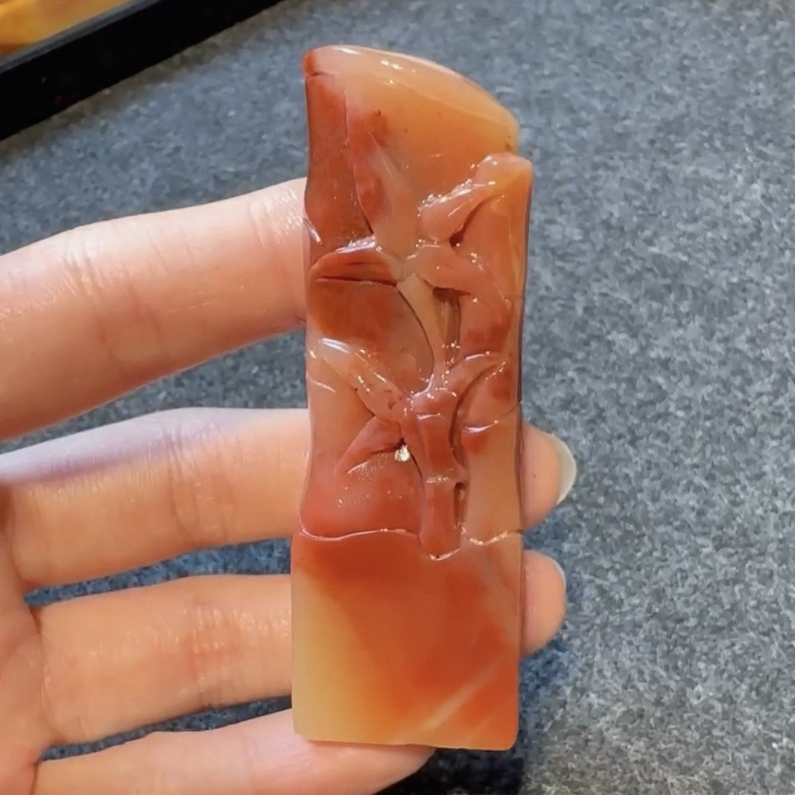 寿山桃花芙蓉石/竹节。尺寸6.5-2.2-2.2厘米