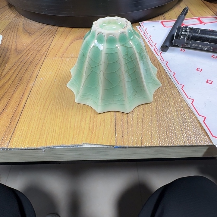 蓝***猫瓷片器型美观精致大方