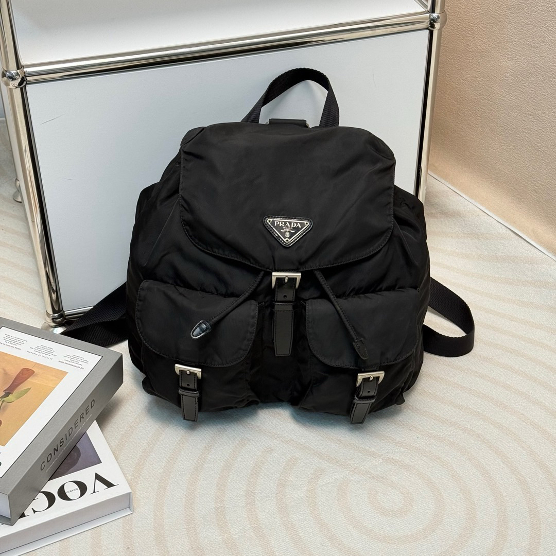 95新 Prada/普拉达 Prada 黑色 中古尼龙双肩30/668604014