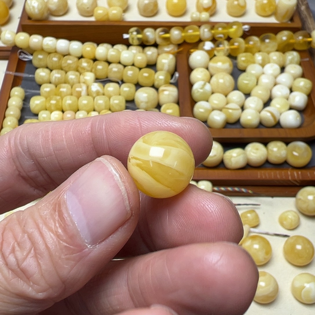 油***麻琥珀未镶嵌裸石琥珀蜜蜡