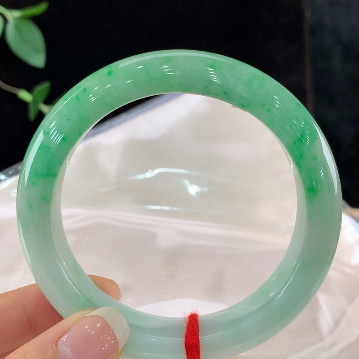 翡翠手镯未镶嵌111-0708