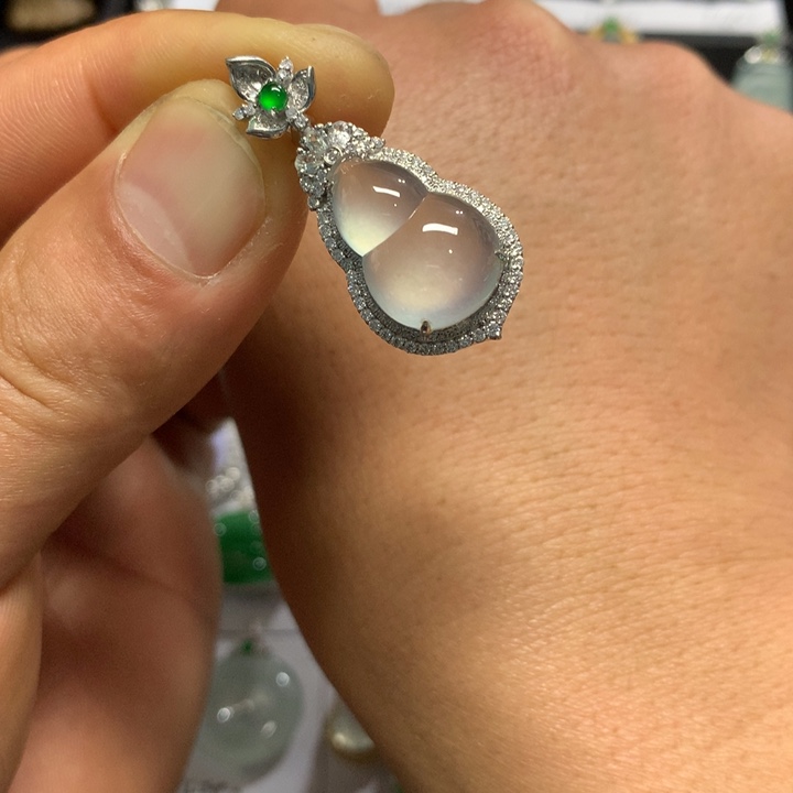 【闪购商品】翡翠颈饰18K金镶嵌T****-吊坠