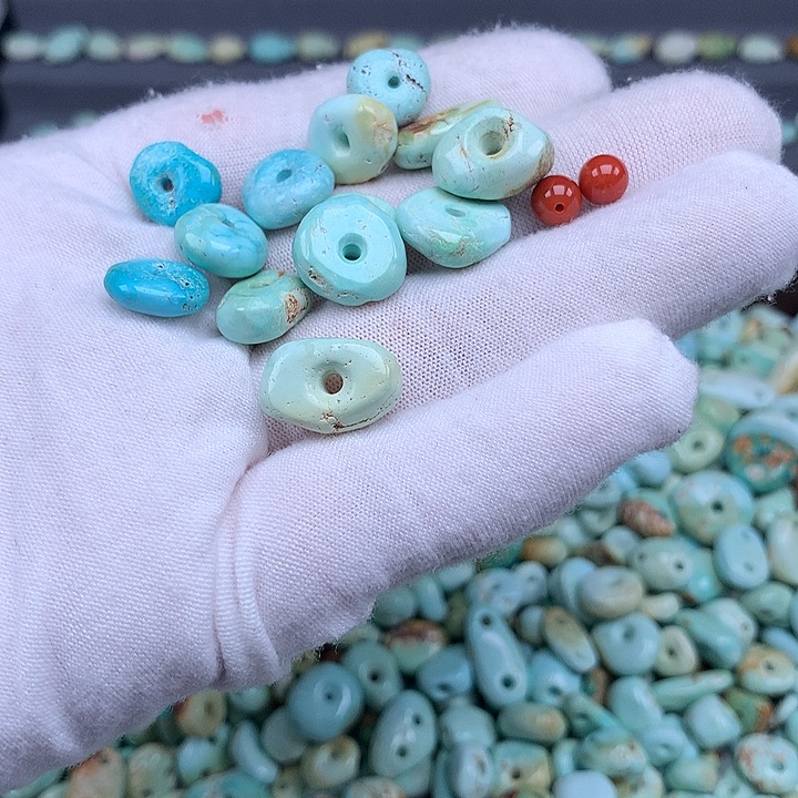 利***南红玛瑙未镶嵌珠宝奇石