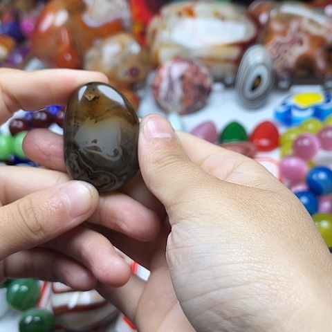 玛瑙/玉髓颈饰未镶嵌