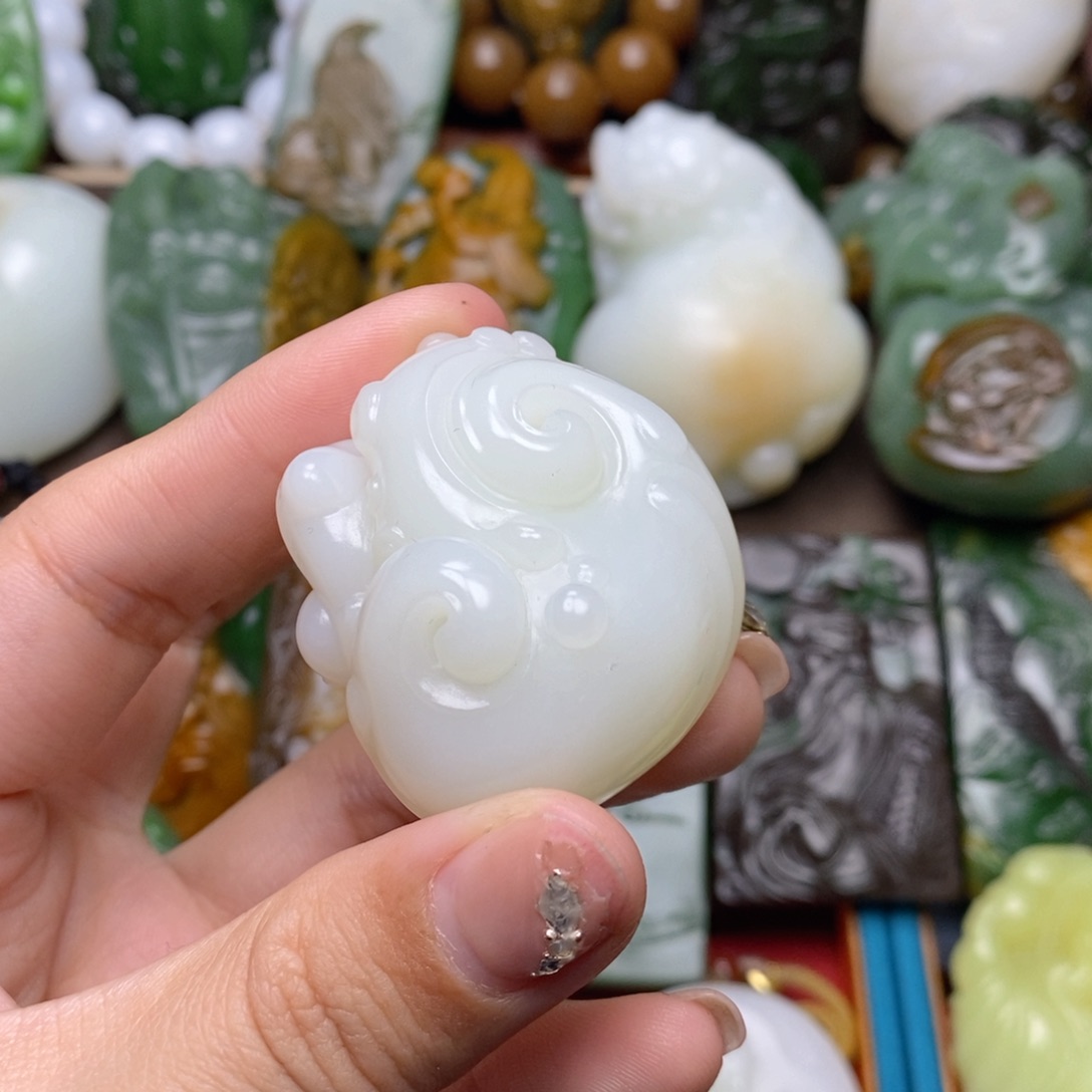 和田玉颈饰未镶嵌用****9