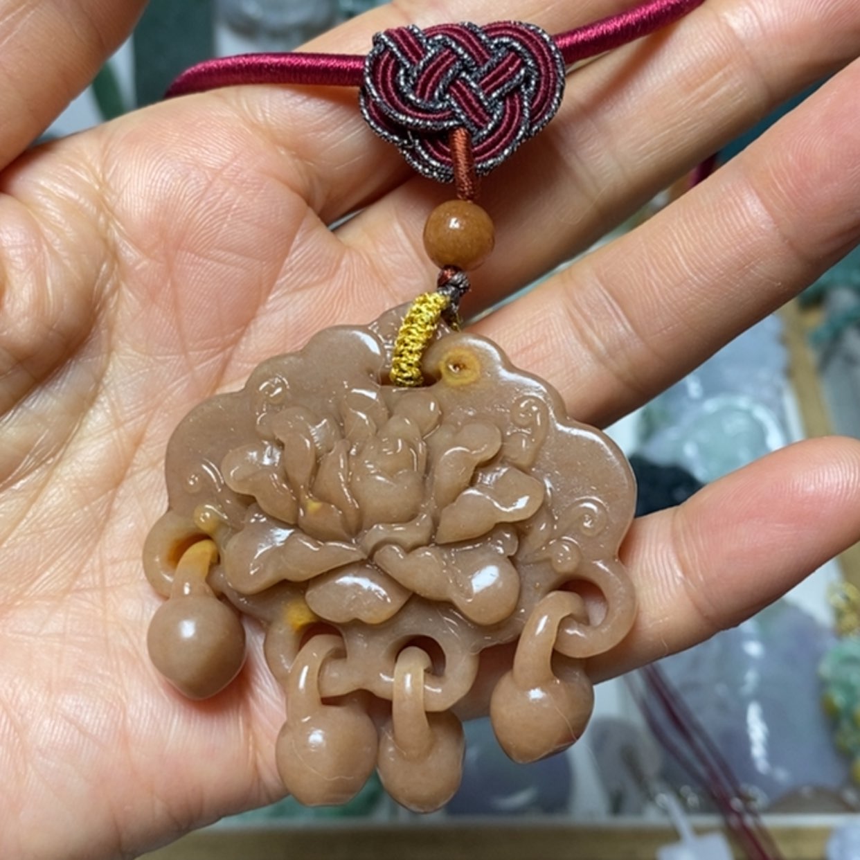 【闪购商品】翡翠吊坠(赠链)未镶嵌