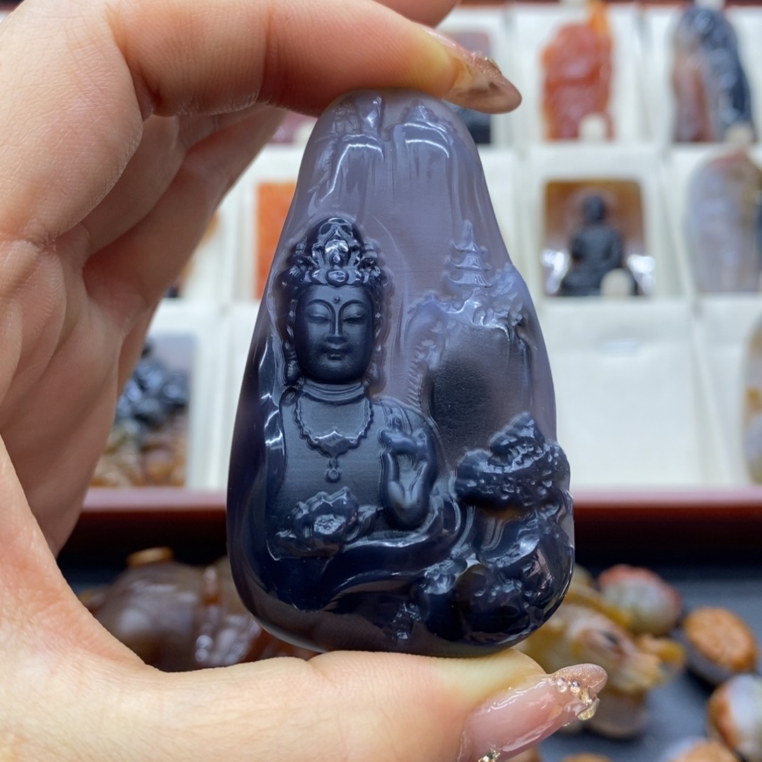 未镶嵌吊坠(赠链)玛瑙/玉髓风**淡吊坠