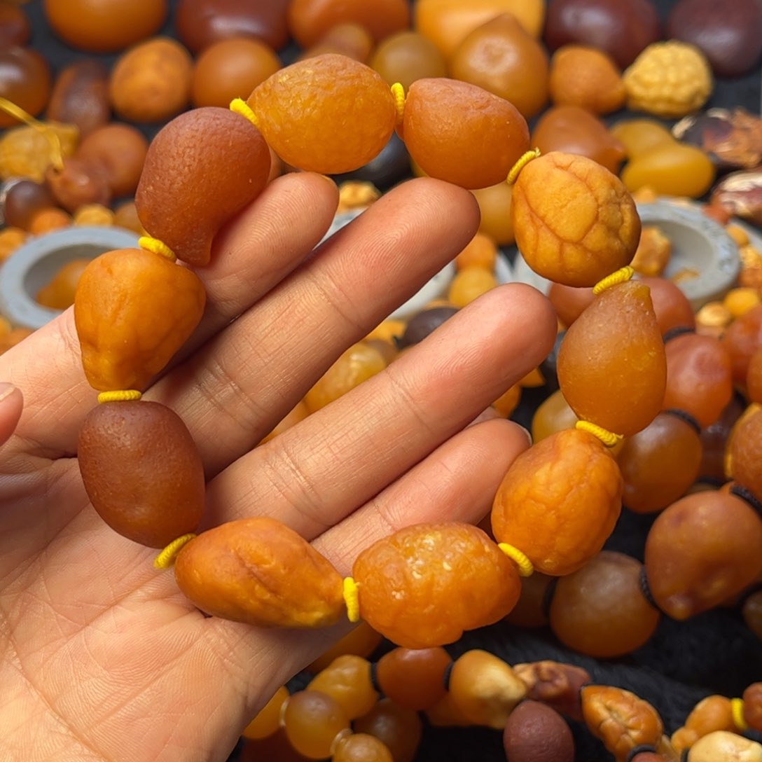 琥珀裸石未镶嵌天然蜜蜡手串