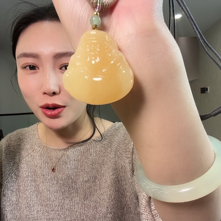 用***0查罗石未镶嵌颈饰